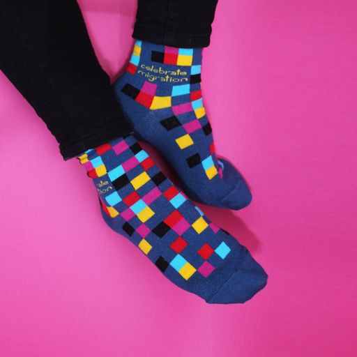 Younited Cultures “Celebrate Migration“ Socken Blau